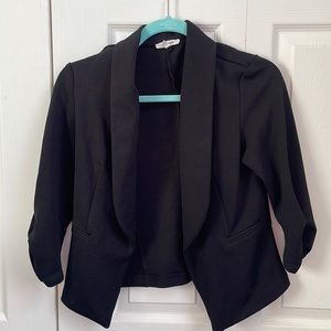 Black cropped blazer